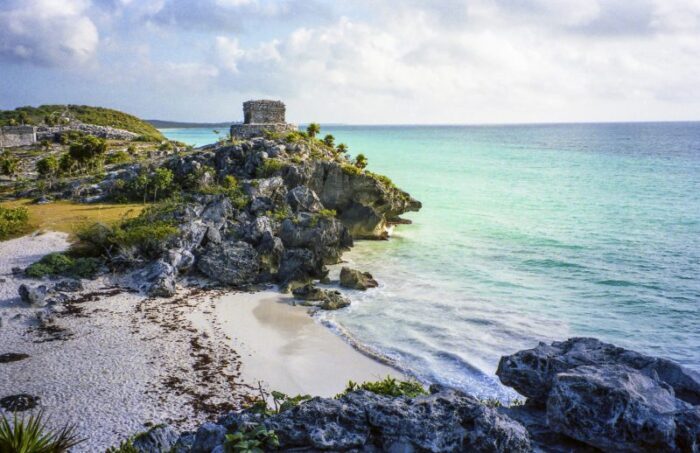 Costa de Tulum Mayan ruins of Tulum. Quintana Roo Mexic scaled