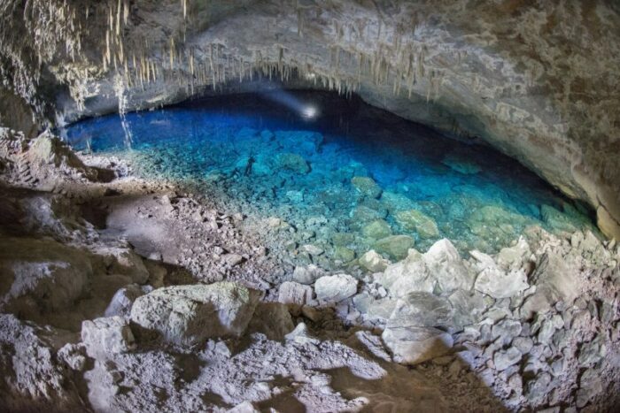 Gruta Azul do Lago monumento natural em bonito scaled