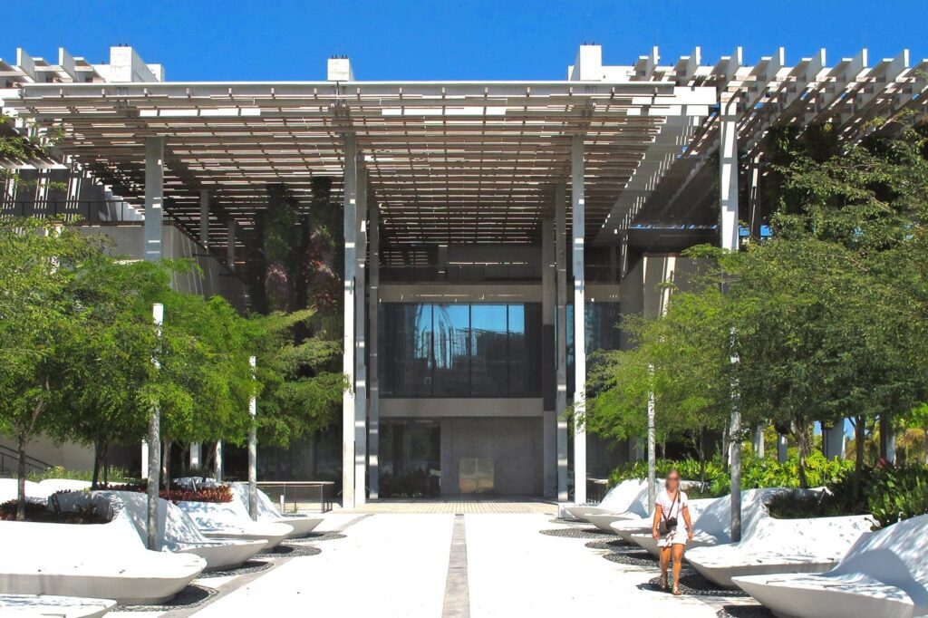 perez art museum oficial